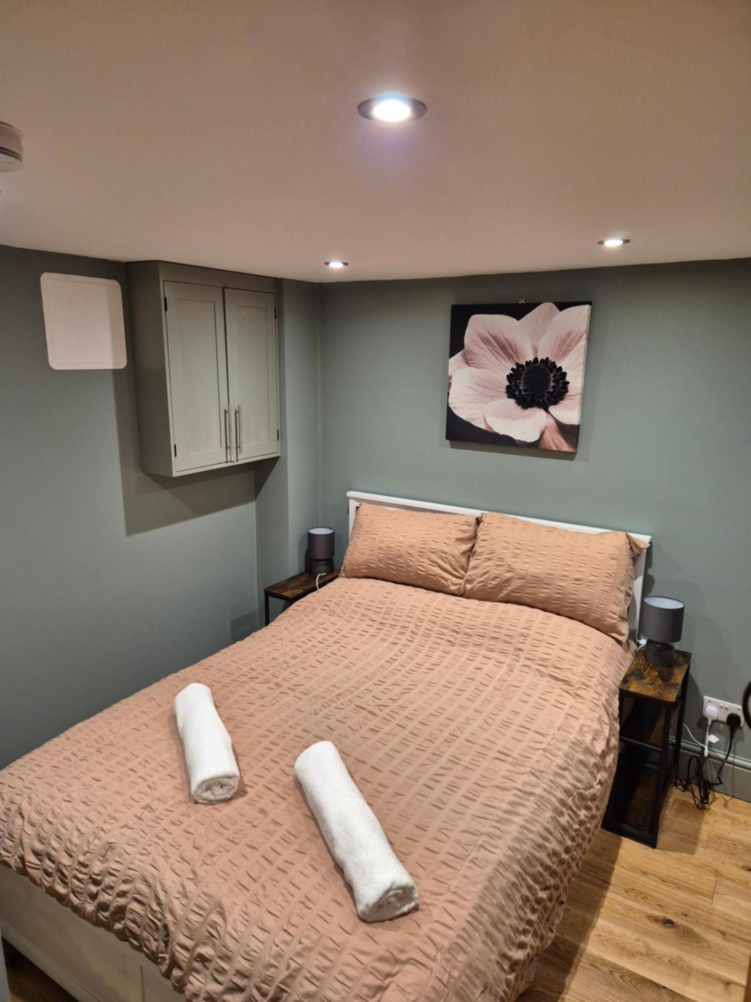 Charming 1 Bed Peak District Barn Conversion Foolow Екстериор снимка